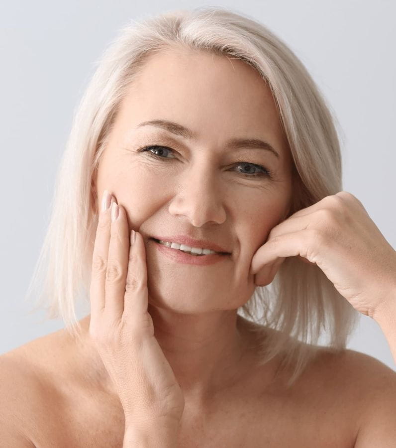 lipomodelage du visage de la femme