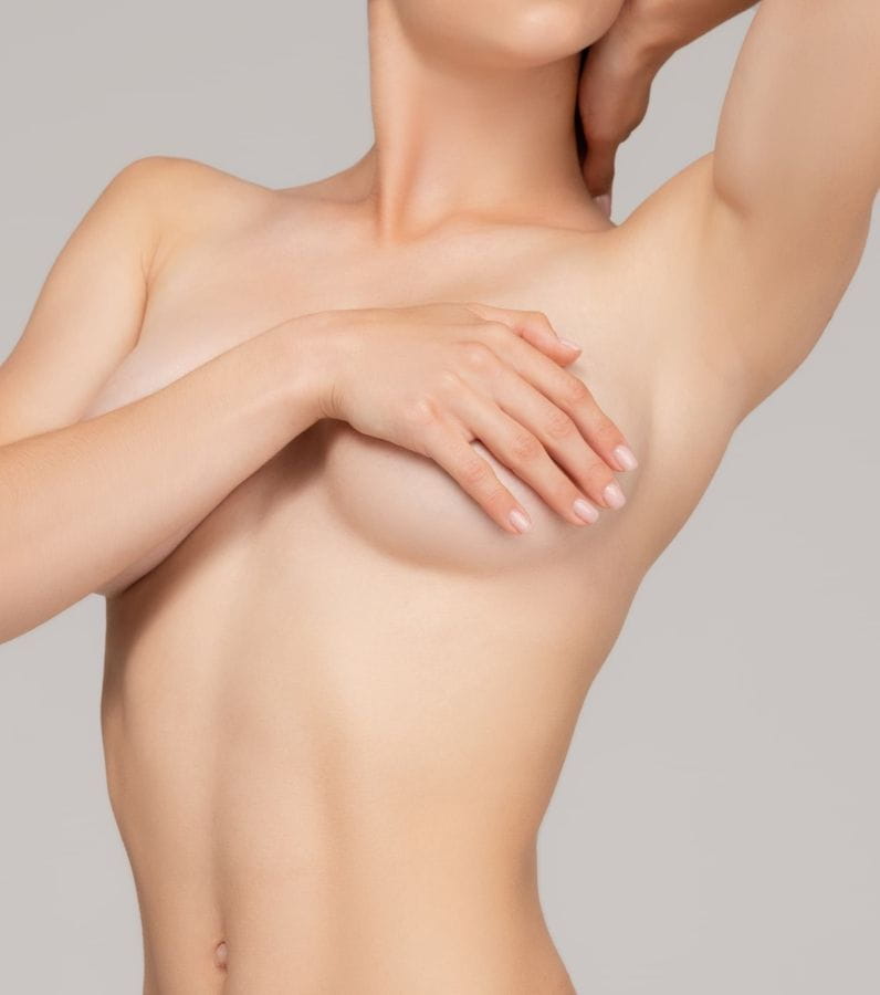asymétrie mammaire femme